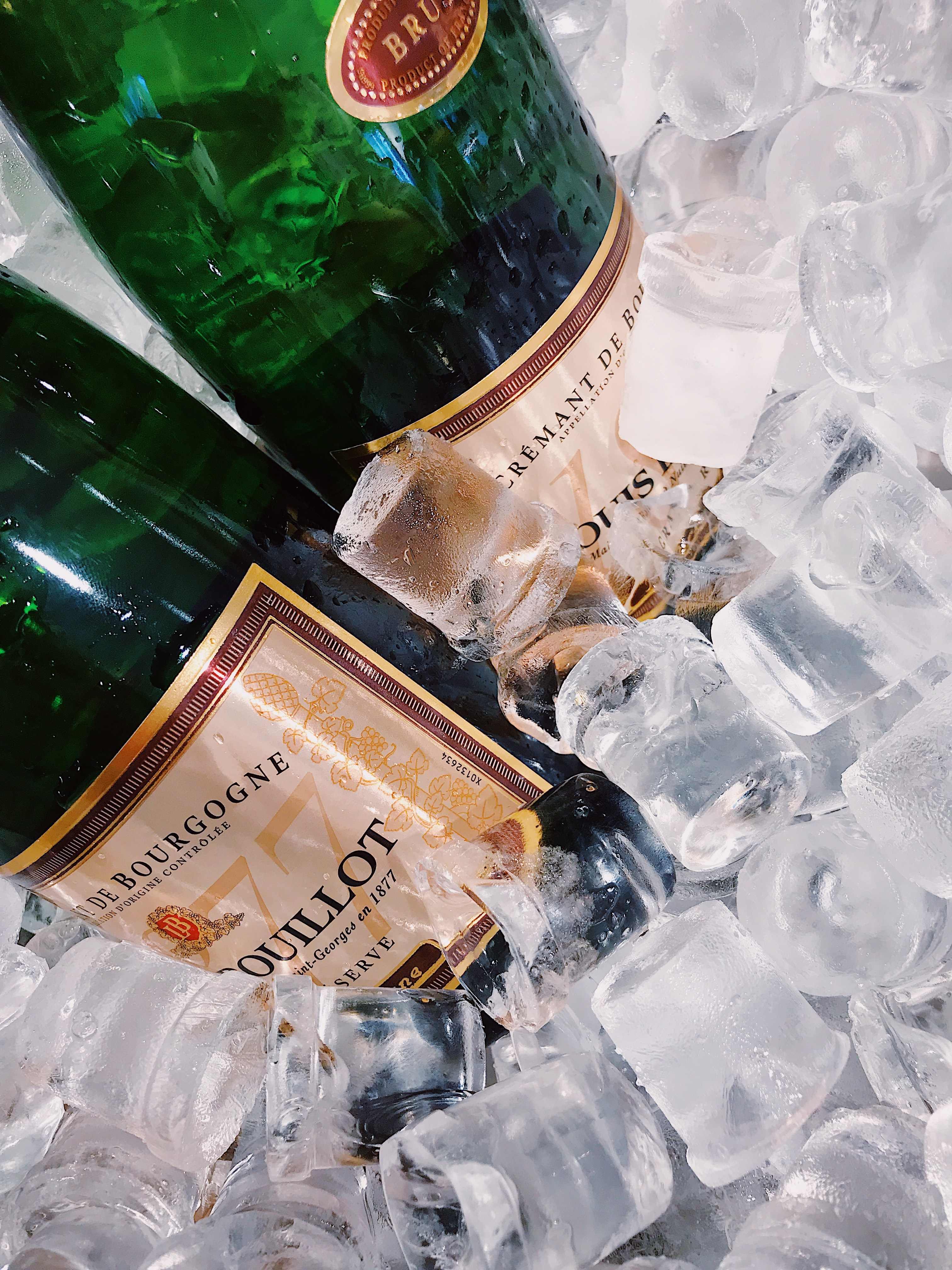 Wedding vodka labels - a hit or a putty?