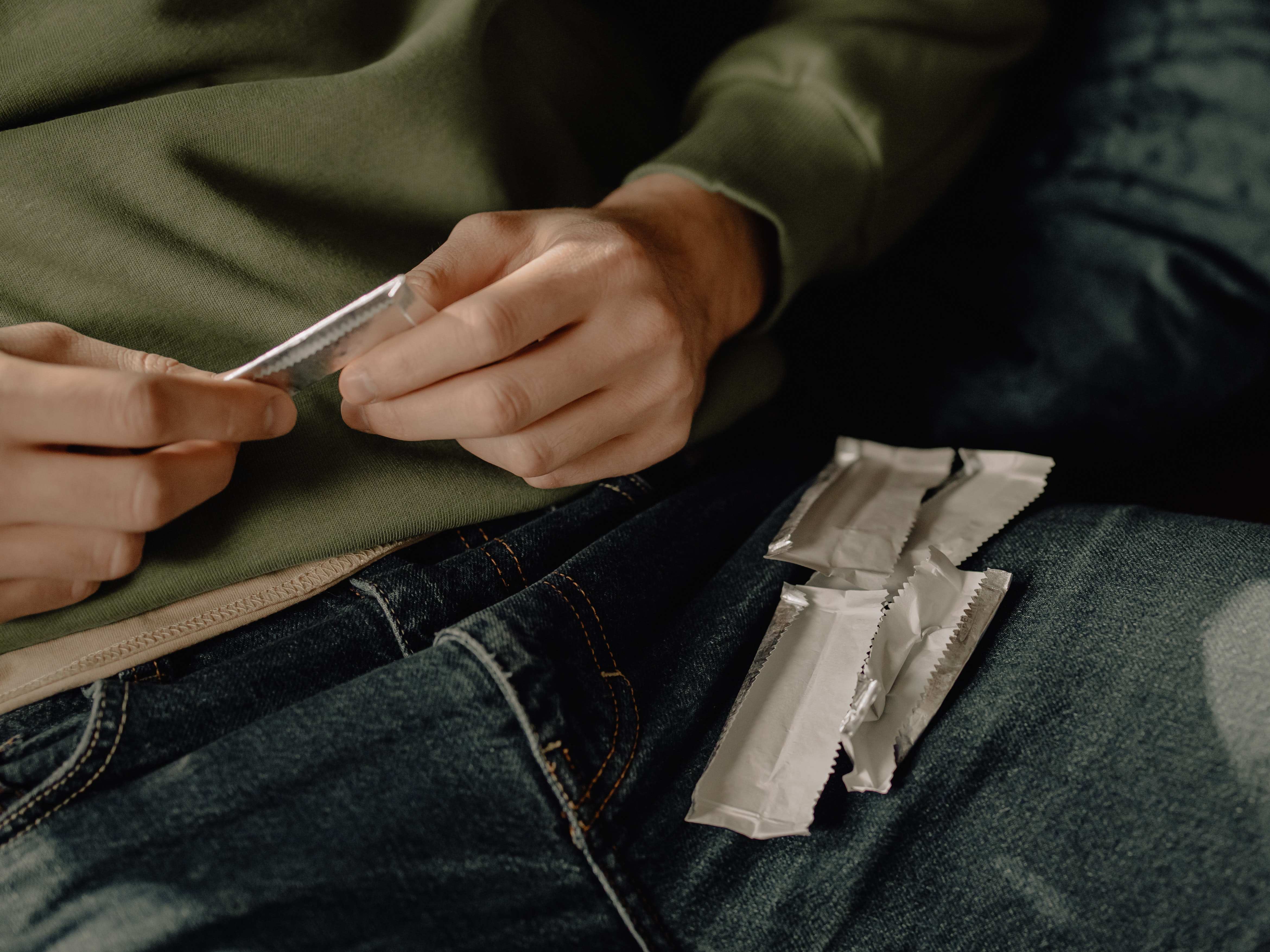 10 myths about chewing gum